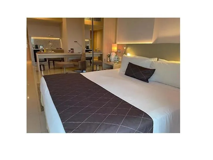 Flat Cullinan ao lado do Brasília Shopping Apartamento